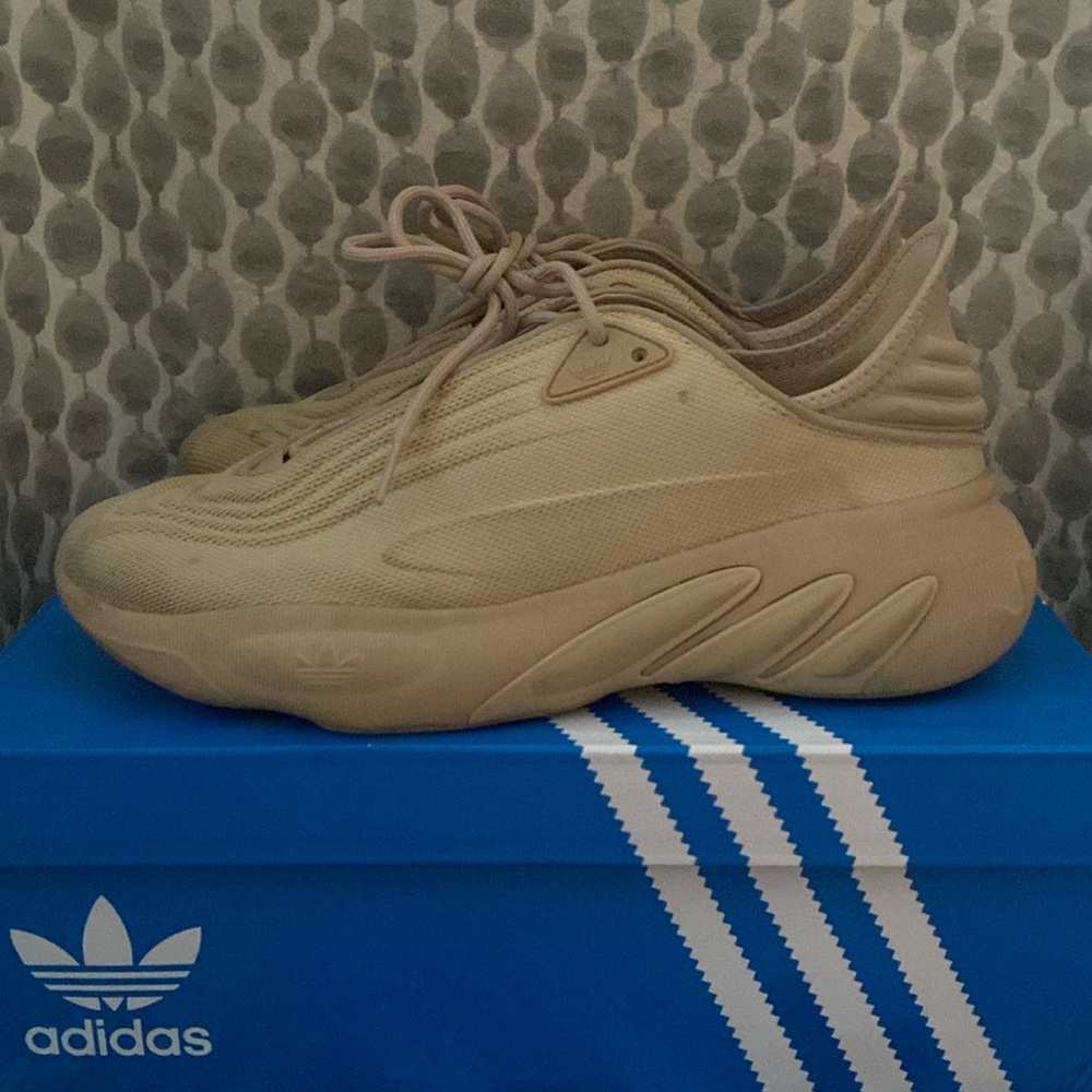 adiFOM SLTN Adidas Men’s Desert Sand Sneaker